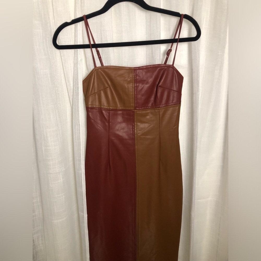 Crescent Brown and Burgundy Midi Dress - Picture 7 of 14